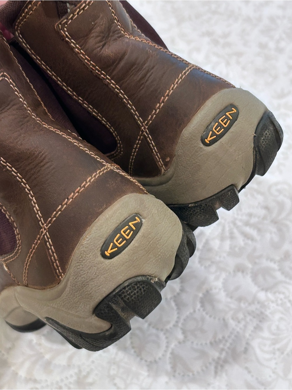 KEEN TARGHEE II WOMEN 7.5 CHELSEA MID BOOT BROWN LEATHER HIKING CHUKKA 1025871 - Picture 10 of 14
